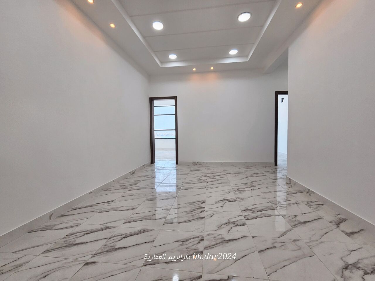 Manama, Apartments, Flats, Houses & Villas, BHD 220/year,  2 BR,  Qalali City/high End Apartment For Rent Including Electricity Sea View