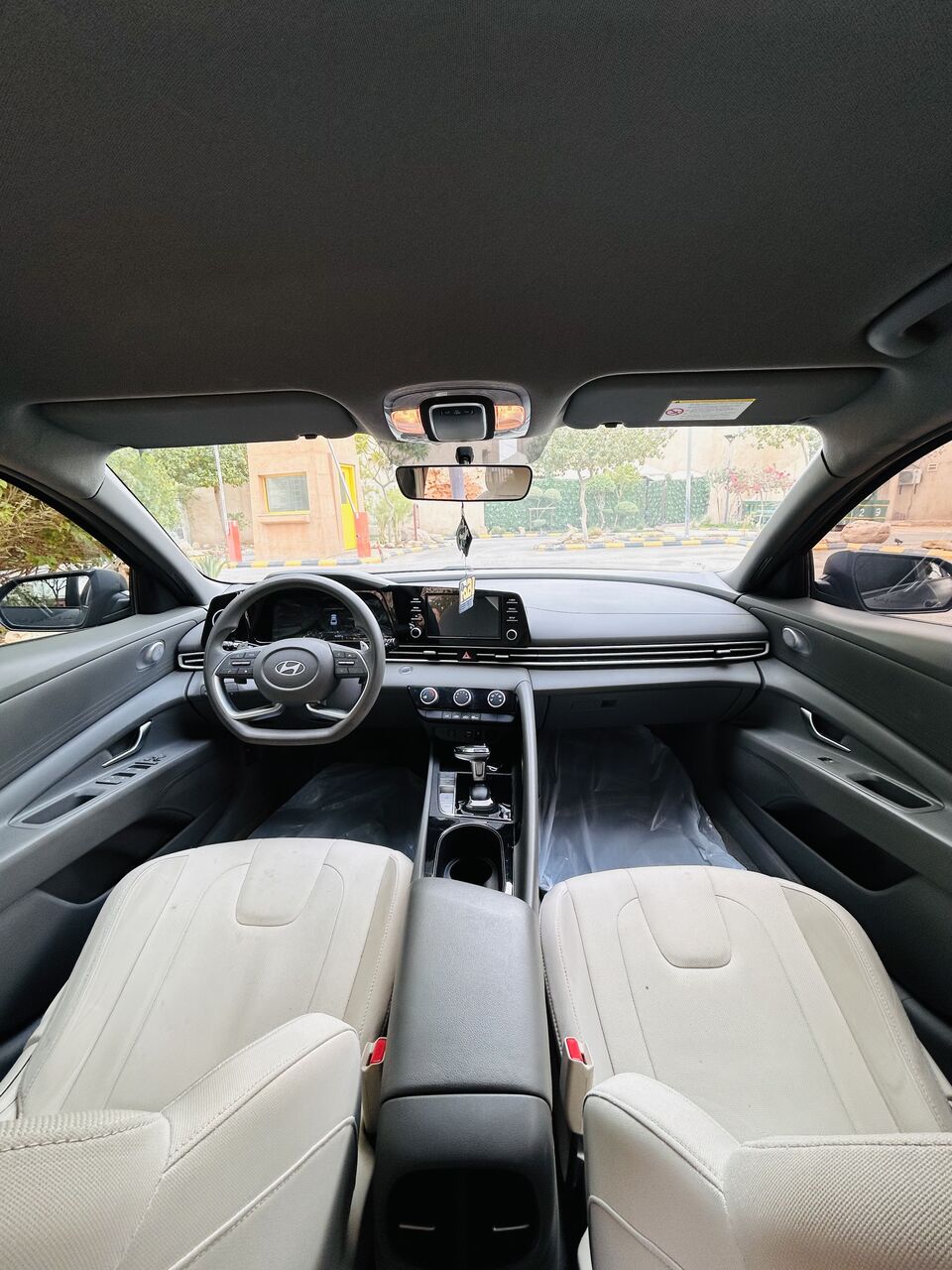 Riyadh, Vehicles, Cars & Trucks , SAR 48000,  Hyundai Elantra,  2015,  Automatic,  43000 KM,   2025 2.0 FULL OPTION CAR FOR SALE