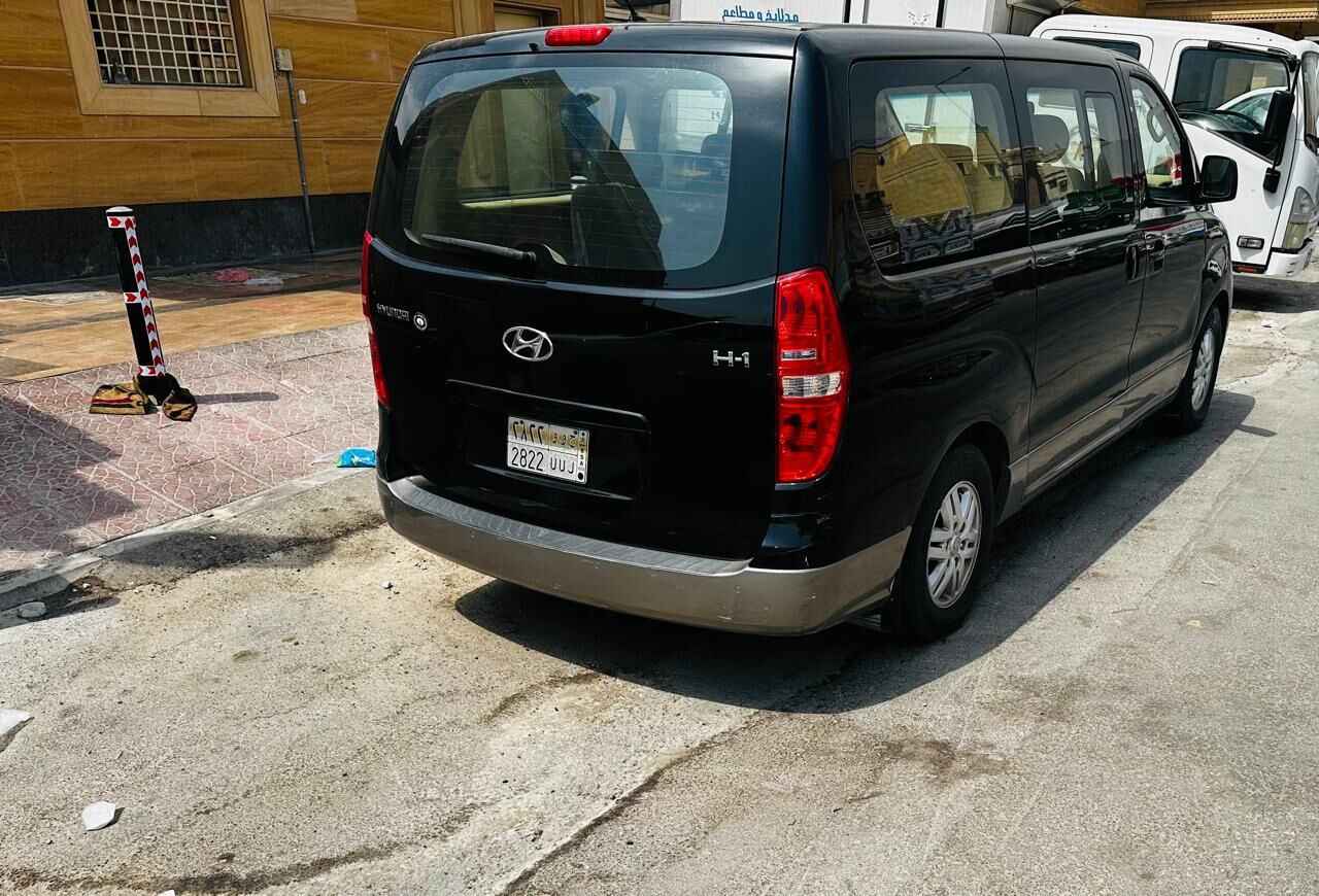 Riyadh, Vehicles, Cars & Trucks , SAR 36000,  Hyundai H1,  2016,  Automatic,  224000 KM,    Urgent Sell