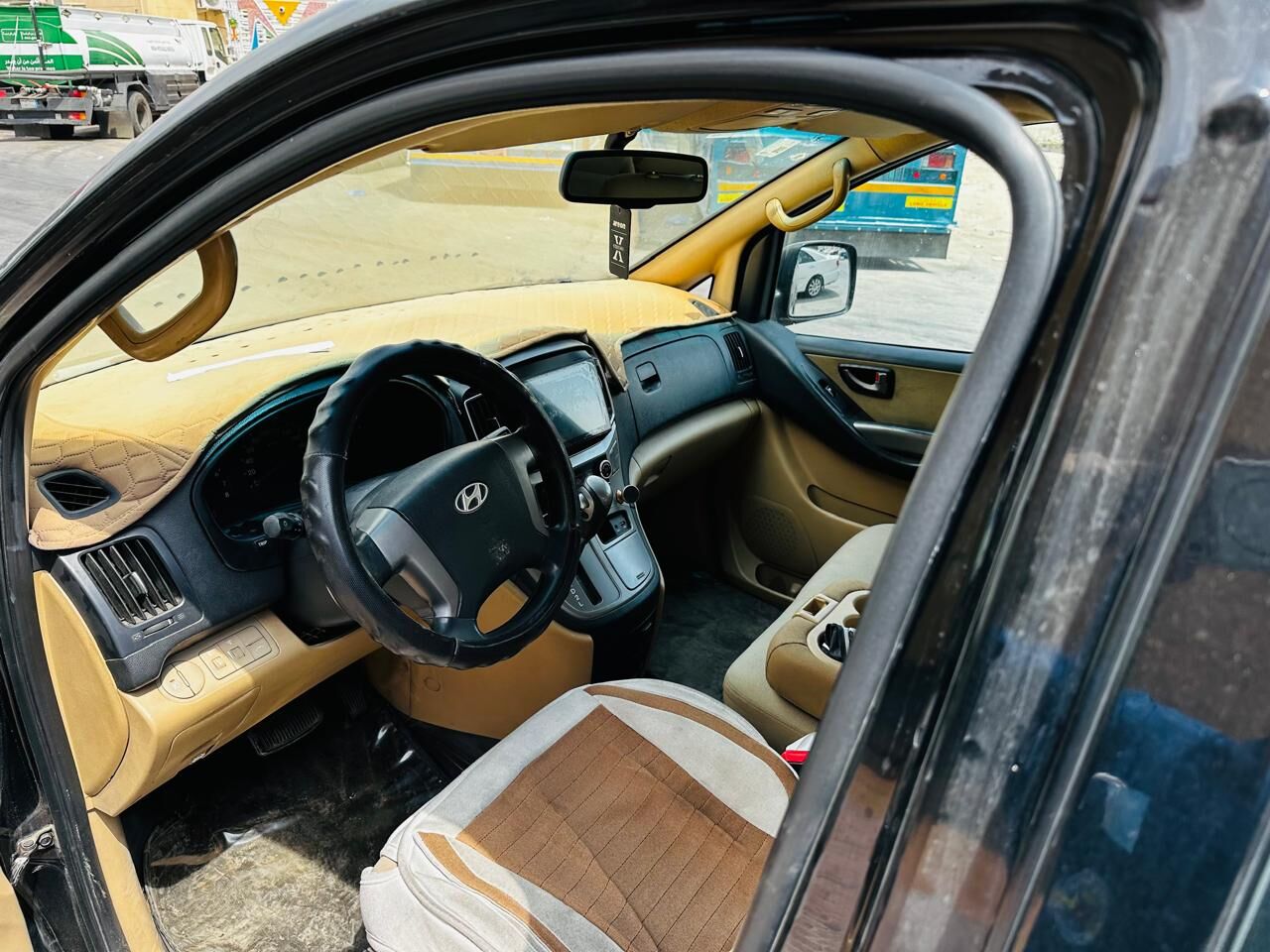 Riyadh, Vehicles, Cars & Trucks , SAR 36000,  Hyundai H1,  2016,  Automatic,  224000 KM,    Urgent Sell