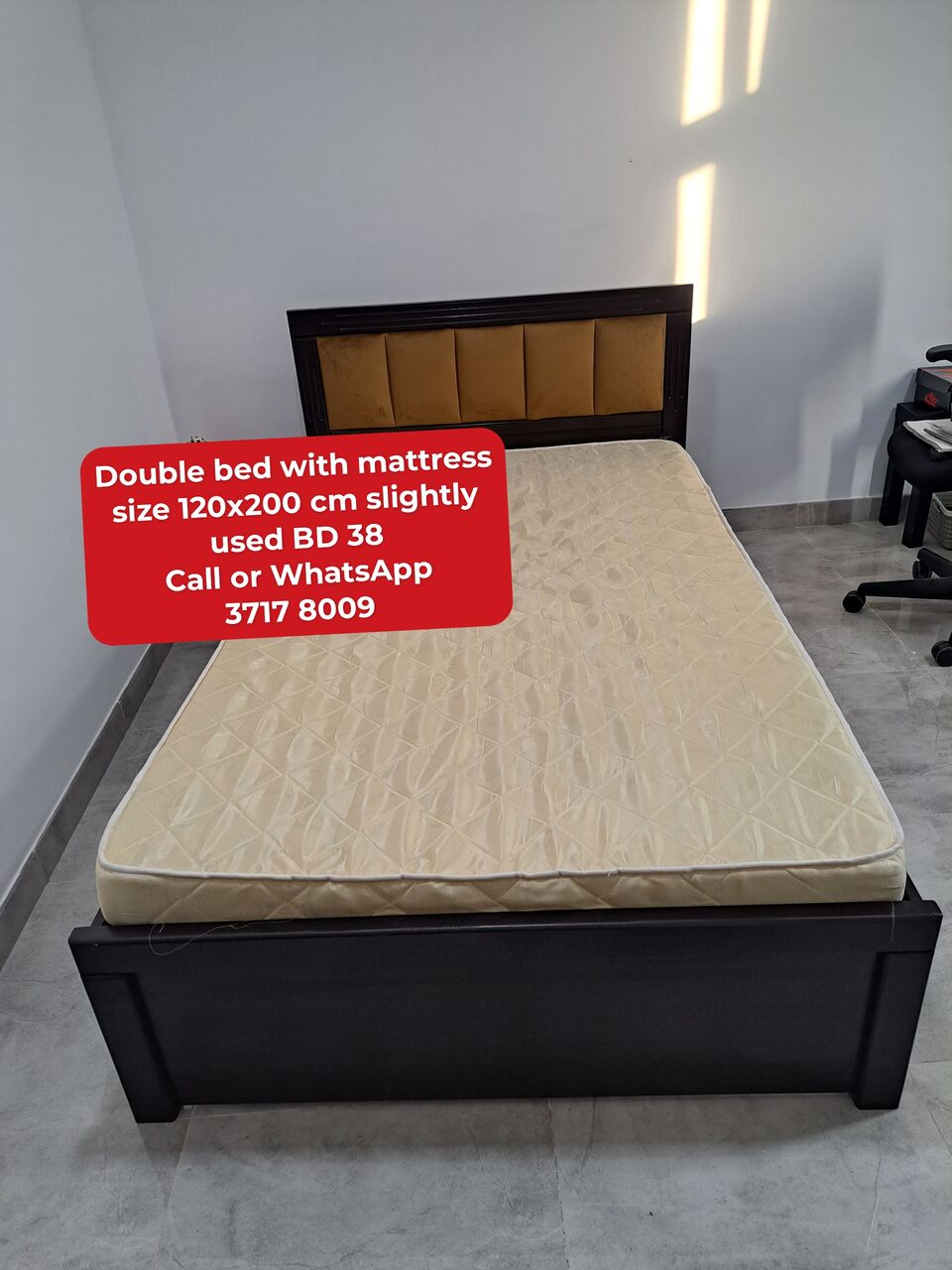 Manama, Furniture, BHD 38,  🌍🌎Double Bed With Mattress In Good Condition For Sale With Delivery