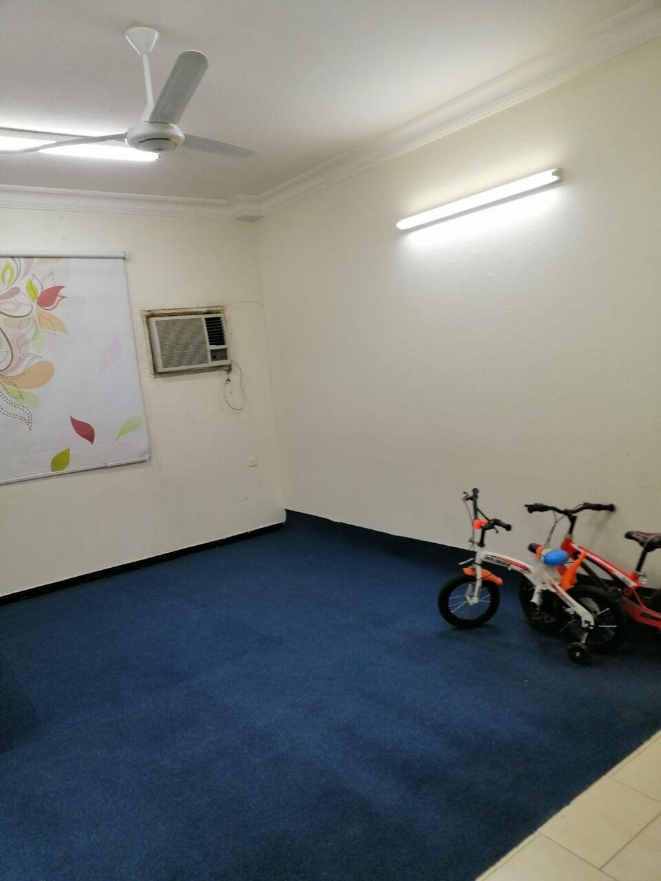 Umm Al Hamam, Rooms for Rent, SAR 1200/month,  Furnished,  I Am Offering One Room In A 3BHK Family Apartment With A Separate Toilet (no Kitchen), Loc