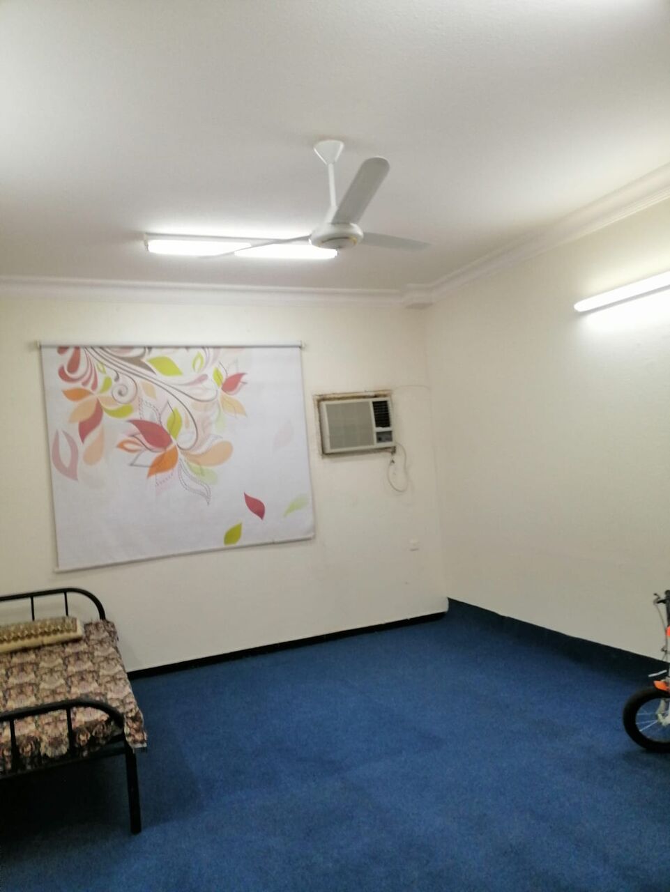 Umm Al Hamam, Rooms for Rent, SAR 1200/month,  Furnished,  I Am Offering One Room In A 3BHK Family Apartment With A Separate Toilet (no Kitchen), Loc