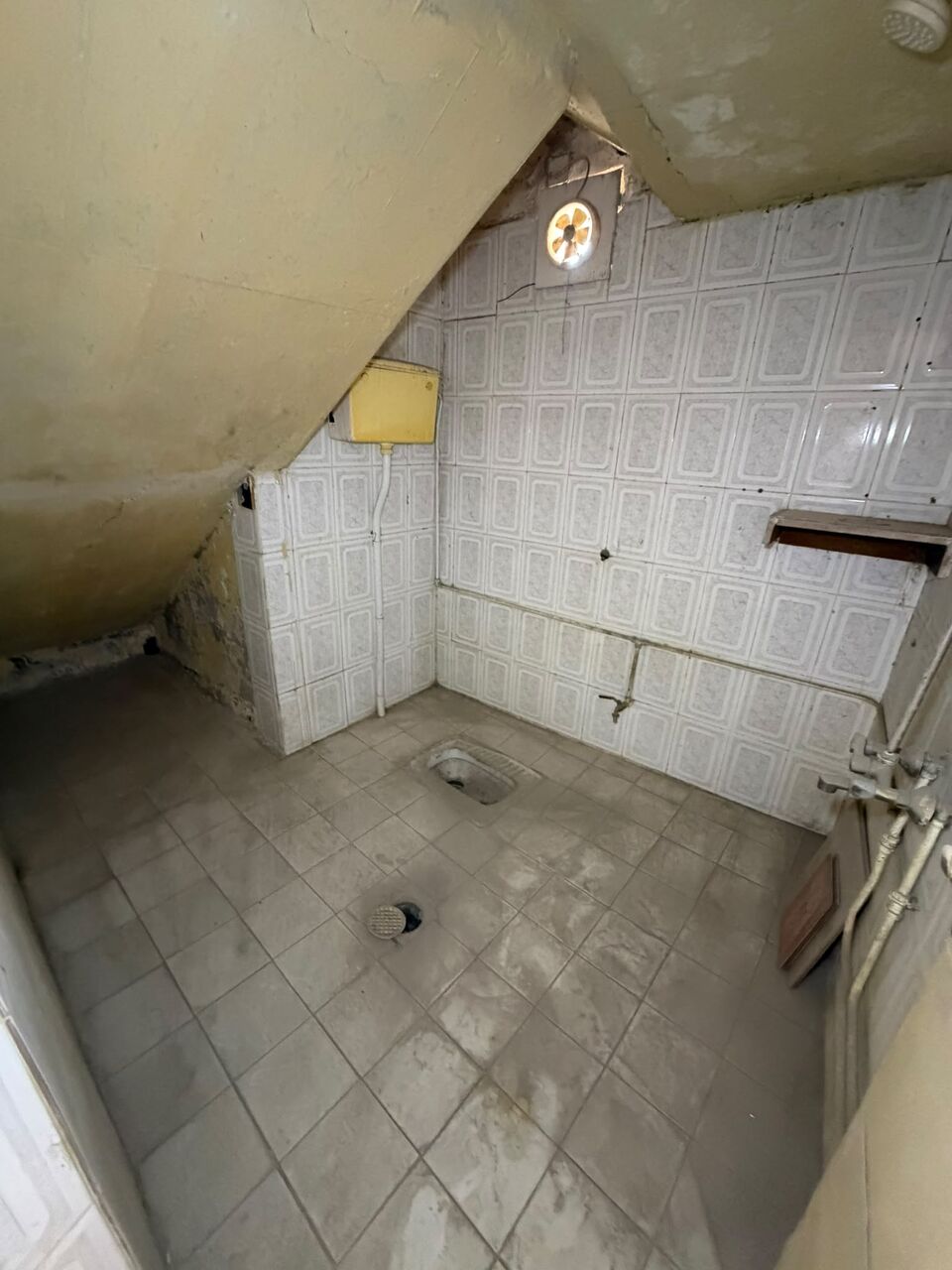 Kabul, Apartments, Flats, Houses & Villas, AFN 130/year,  2 BR,  150 Sq. Meter,  للإيجار منزل قديم في البلاد القديم