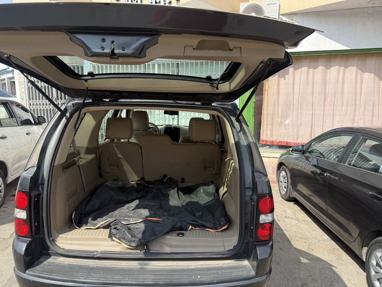 Riyadh, Vehicles, Cars & Trucks , SAR 20000,  Ford Explorer 2010,  2010,  Automatic,  434000 KM,   Excellent Condition