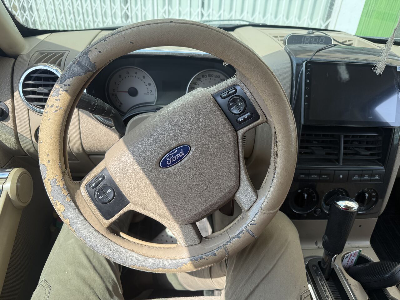 Riyadh, Vehicles, Cars & Trucks , SAR 20000,  Ford Explorer 2010,  2010,  Automatic,  434000 KM,   Excellent Condition