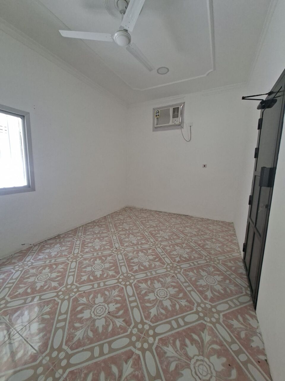 Umm Al Hassam, Apartments, Flats, Houses & Villas, BHD 140/month,  Semi Furnished Studio Flat For Rent In Ummm Alhassam ( All Inclusive Ewa)