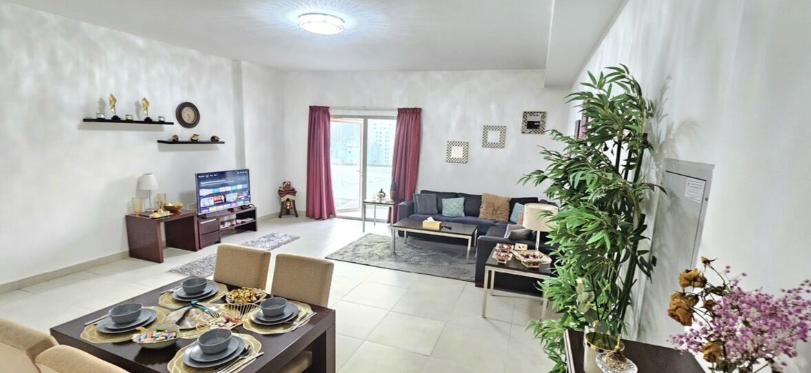 Juffair, Apartments, Flats, Houses & Villas, BHD 380/month,  Furnished,  2 BR,  For Rent: Spacing Apartment In Juffair.