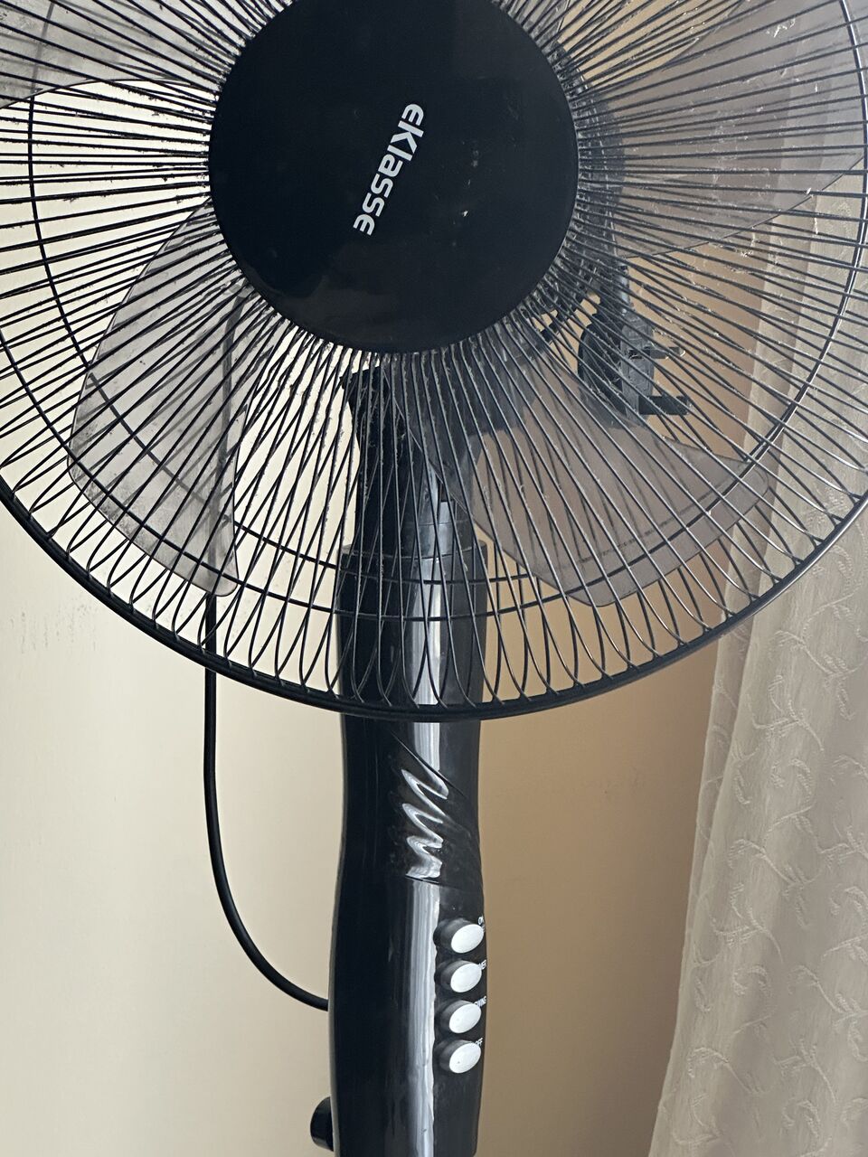 Saar, Air Conditioners, BHD 4,  PESESTAL FAN (Not Working)