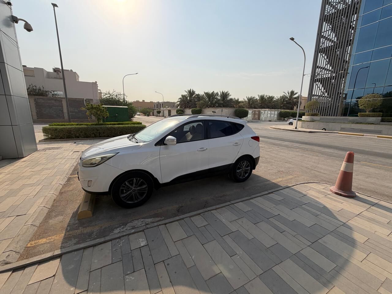 Riyadh, Vehicles, Cars & Trucks , SAR 35000,  Hyundai Tucson,  2016,  Automatic,  217000 KM,  , ,  Full Option 4WD