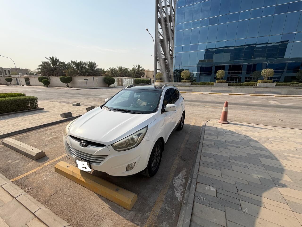 Riyadh, Vehicles, Cars & Trucks , SAR 35000,  Hyundai Tucson,  2016,  Automatic,  217000 KM,  , ,  Full Option 4WD