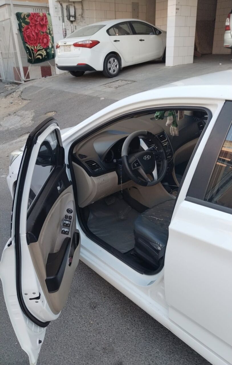 Jeddah, Vehicles, Cars & Trucks , SAR 22000,  Hyundai Accent,  2017,  Automatic,  330000 KM,