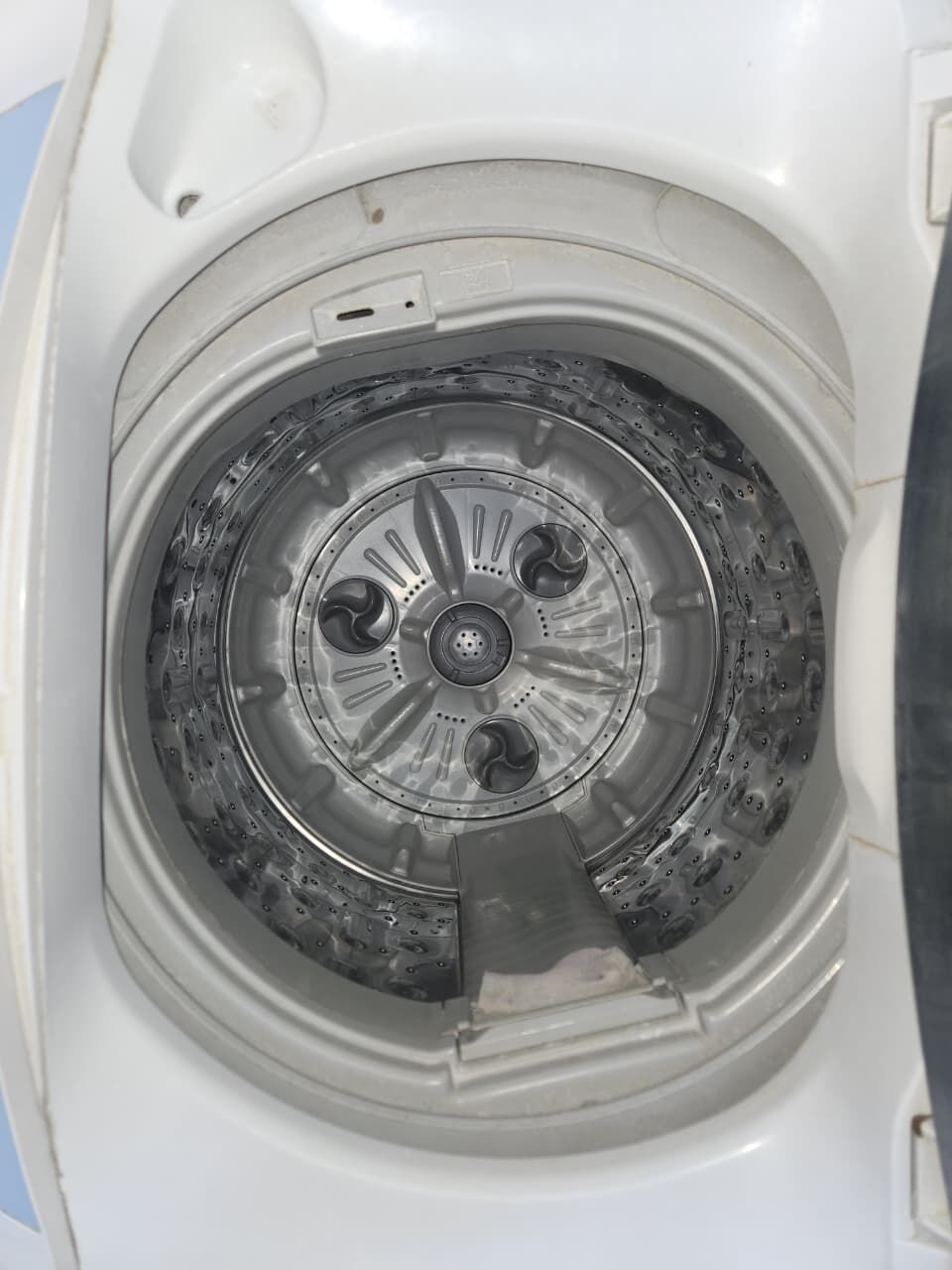 Al Fayha, Appliances, SAR 300,  LG Automatic Washing Machine 5.5 KG