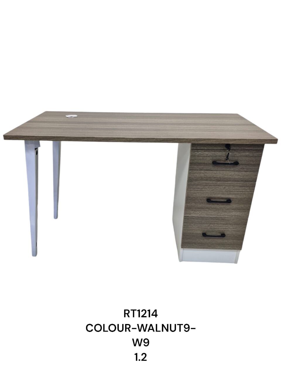 Jeddah, Furniture, SAR 2,  New Office Desk Available In All Sizes (120,140)cm