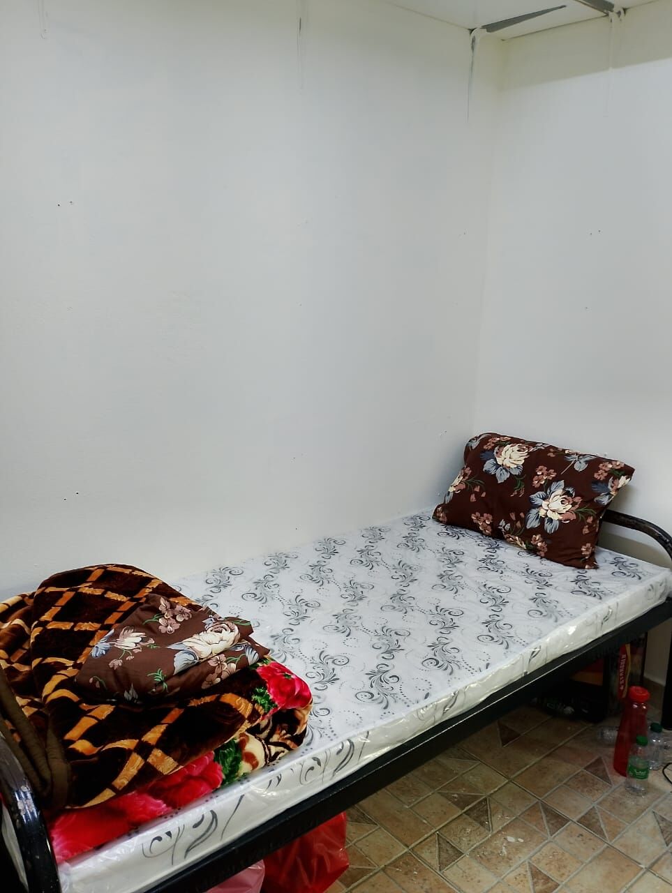 Jubail, Bedspace For Rent, SAR 350/month,  72 Sq. Feet,  Bed Space Furnished Room Muslim