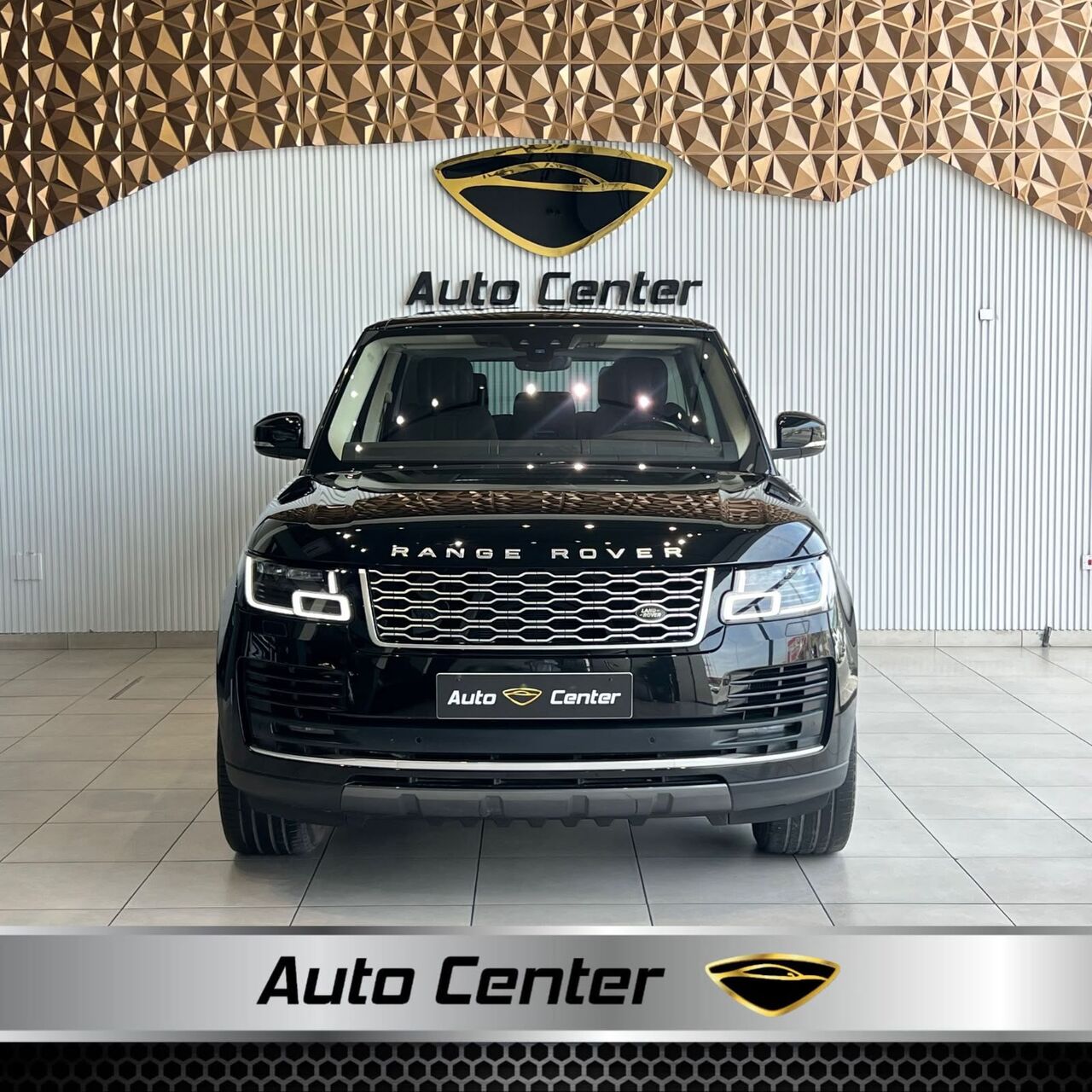 Riffa, Vehicles, Cars & Trucks , BHD 17100,  RANGE ROVER VOGUE L405 2019 BLACK,  2019,  Automatic,  90000 KM,