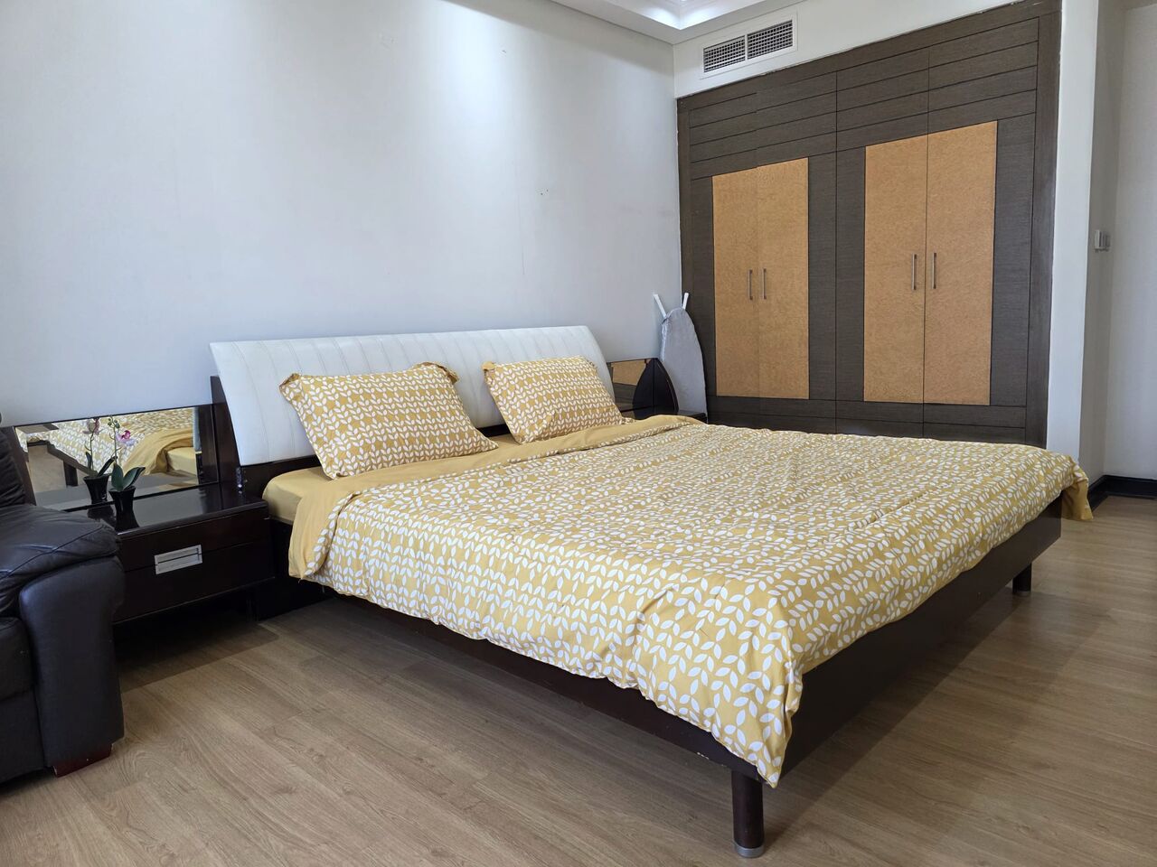 Manama, Apartments, Flats, Houses & Villas, BHD 400/month,  2 BR,  134 Sq. Meter,  HIGH END LIVING EXPERIENCE IN A GATED COMMUNITY VIBE