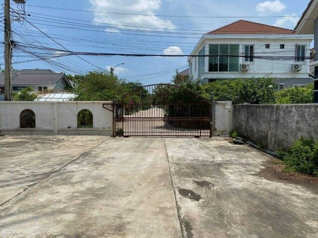 Bangkok, Villas, THB 130000,  1300 Sq. Feet,  For Rent: Warehouse With House, Phutthamonthon Sai 2, Total Warehouse Usable Area 1,600