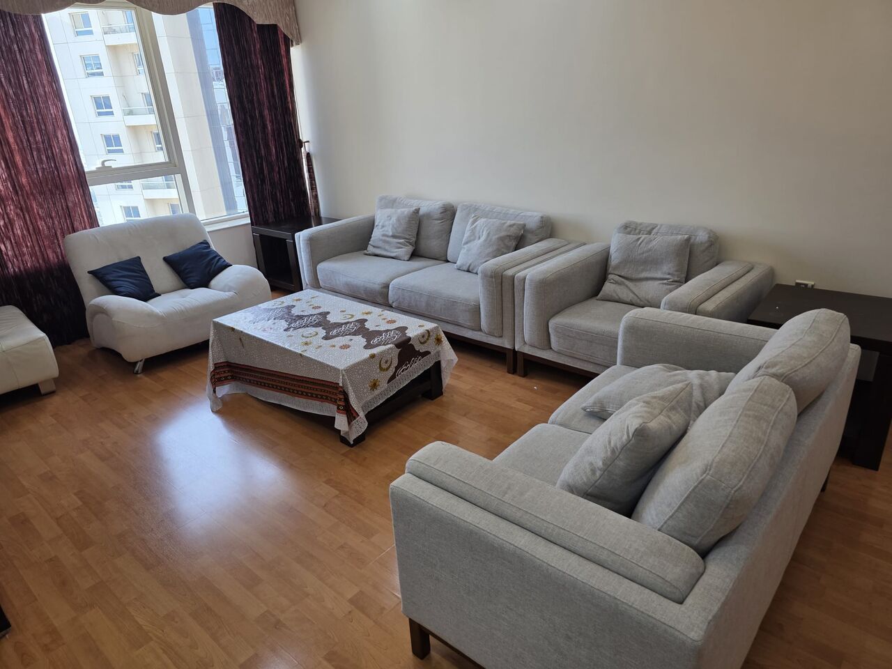 Manama, Apartments, Flats, Houses & Villas, BHD 525/month,  3 BR,  164 Sq. Meter,  FINANCIAL HARBOUR STUNNING VIEW/ REFURBISHED/KIDS COMMUNITY