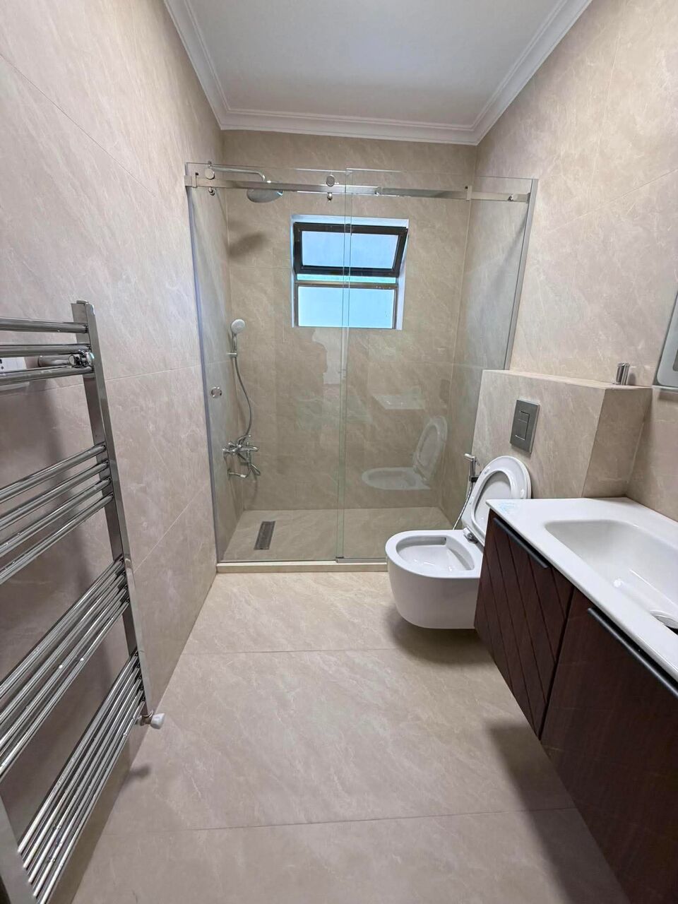 Amman, Apartments, Flats, Houses & Villas, JOD 6500/year,  3 BR,  Beautiful Apartment For Rent In Al-Kursi &ndash; Amman  A First-floor Apartment Measuring 190 M&sup2;
