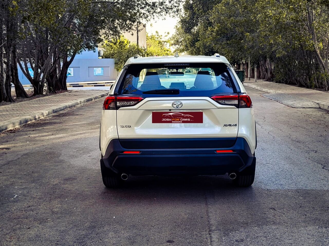 Muharraq, Vehicles, Cars & Trucks , BHD 1,  Toyota RAV4 EV,  2021,  Automatic,  70000 KM,  Toyota RAV4