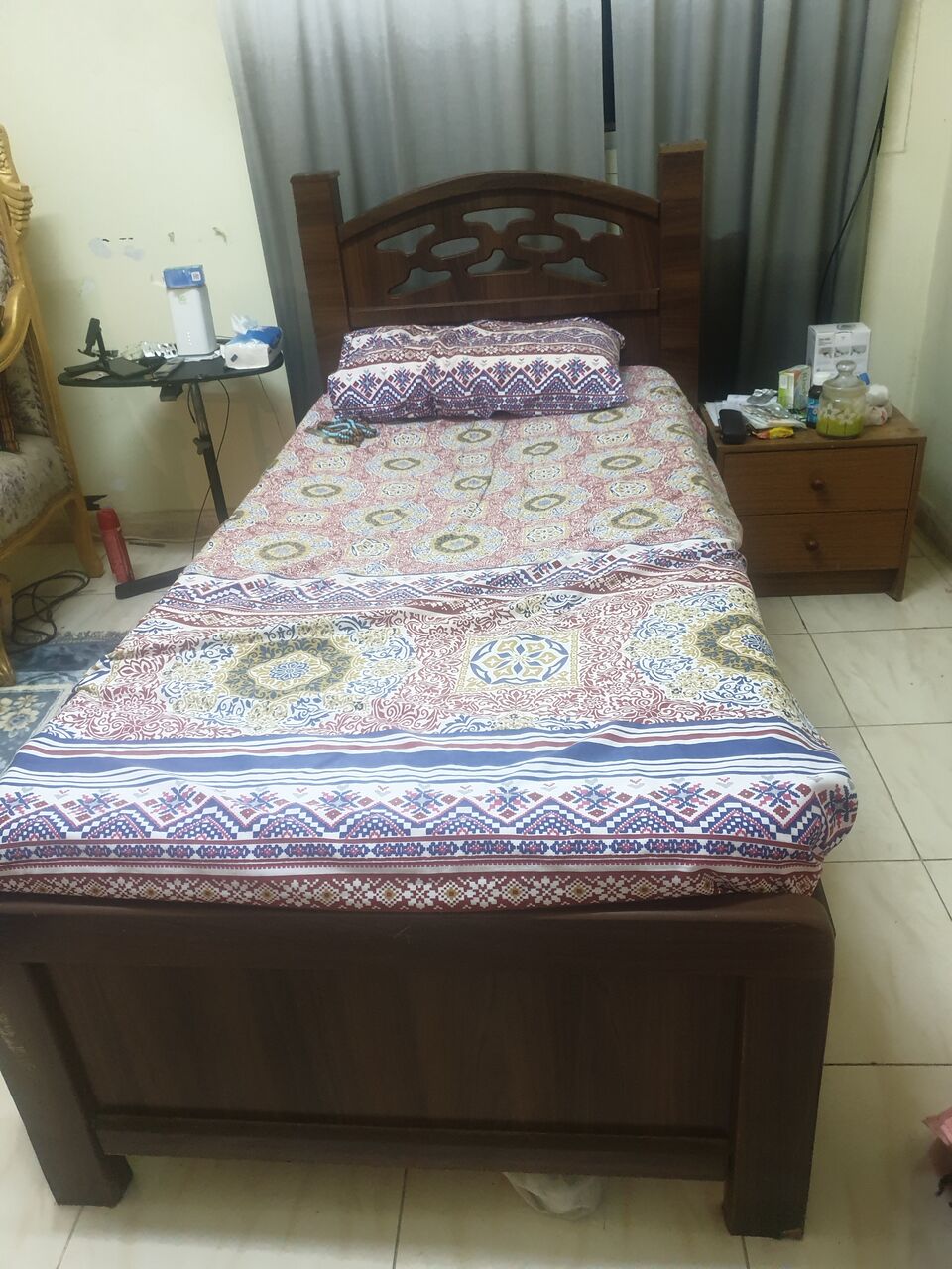 Riyadh, Household Items, SAR 640,  One HOMME Refrigerator, And One Single Bad With Mattress & Chair