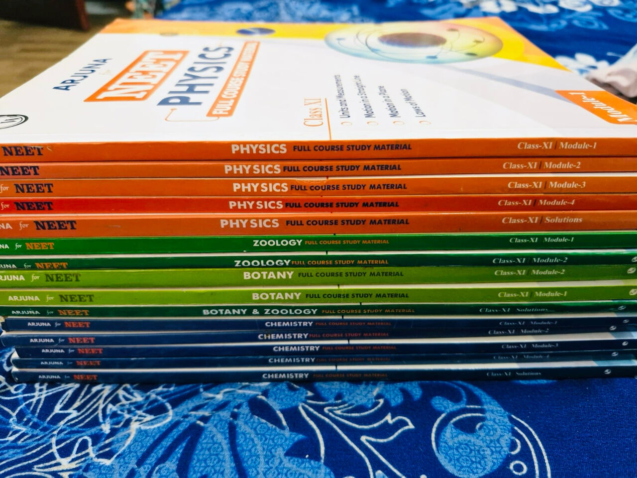Jeddah, Books, SAR 500,  NEET BOOKS FOR SALE!!!