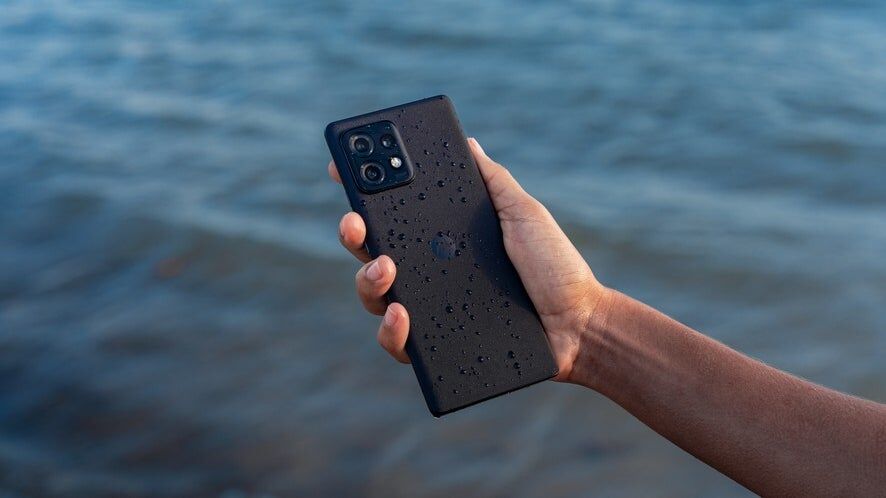 Al Aziziyah, Mobile Phones, SAR 1200,  MOTO EDGE 40 PRO 512GB, 165HZ HDR10+ OLED, WATERPROOF, 8K VIDEO, SD 8 GEN 2, NEW CONDITION