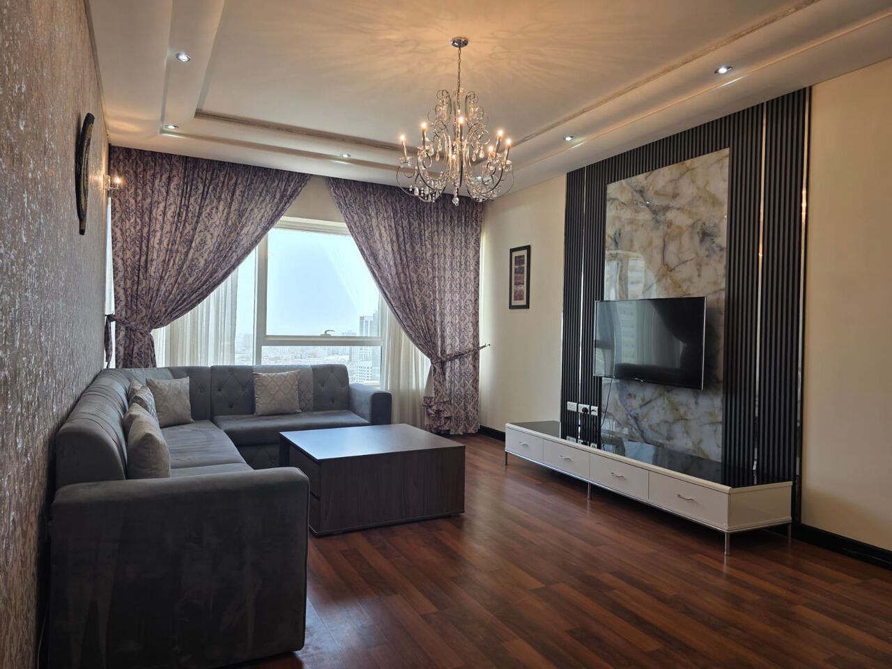 Manama, Apartments, Flats, Houses & Villas, BHD 400/month,  Furnished,  2 BR,  134 Sq. Meter,  FINANCIAL HARBOUR & REEF ISLAND SEA VIEW/ HIGH END FURNISHING/ COMMUNITY.