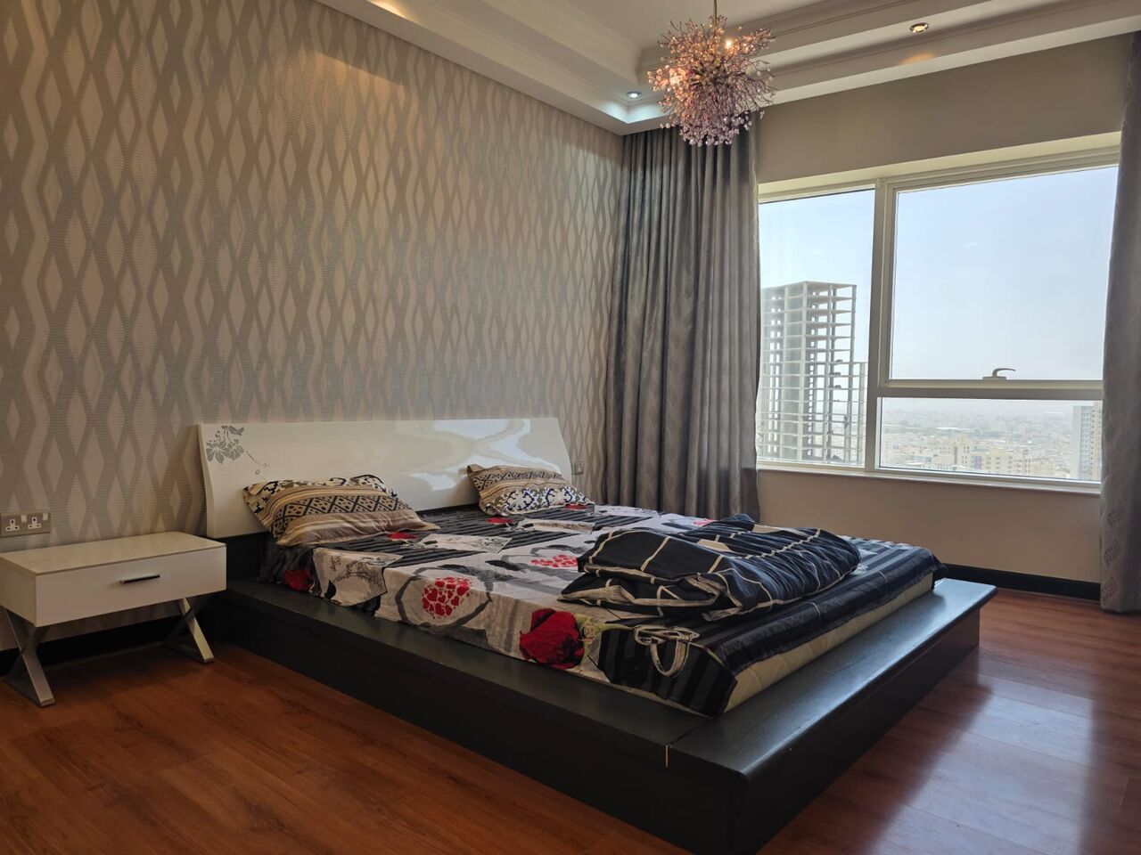 Manama, Apartments, Flats, Houses & Villas, BHD 400/month,  Furnished,  2 BR,  134 Sq. Meter,  FINANCIAL HARBOUR & REEF ISLAND SEA VIEW/ HIGH END FURNISHING/ COMMUNITY.