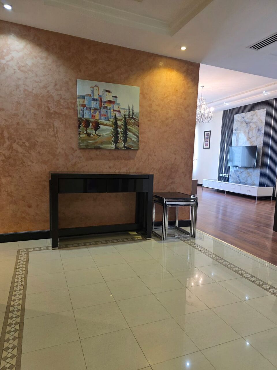 Manama, Apartments, Flats, Houses & Villas, BHD 400/month,  Furnished,  2 BR,  134 Sq. Meter,  FINANCIAL HARBOUR & REEF ISLAND SEA VIEW/ HIGH END FURNISHING/ COMMUNITY.