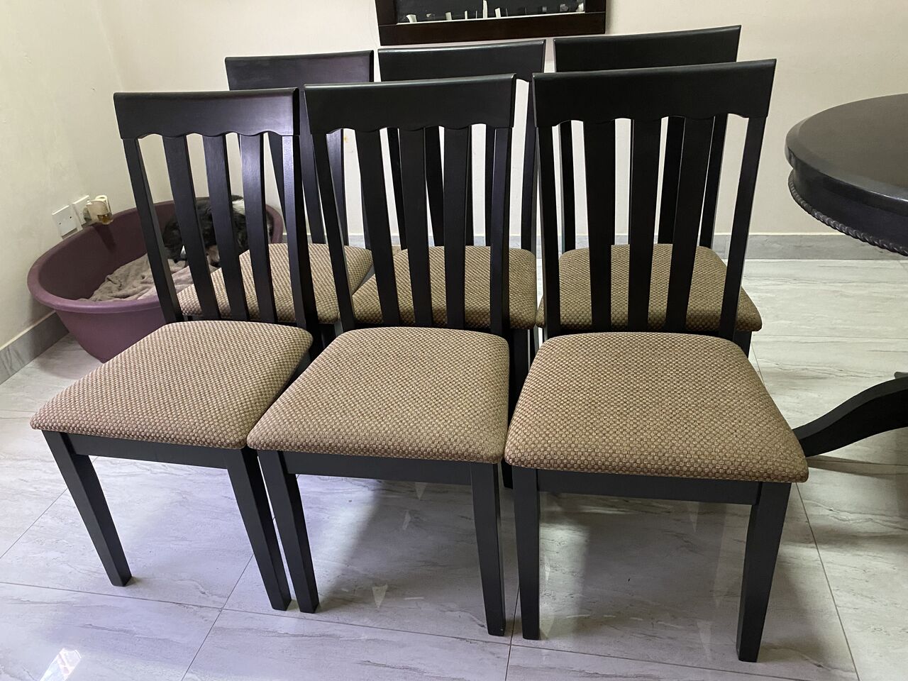 Tubli, Furniture, BHD 190,  Dining Room Solid Wood Dark Brown Table With 6 Chairs, 135 X 95 X 75. Price Is Negotiable