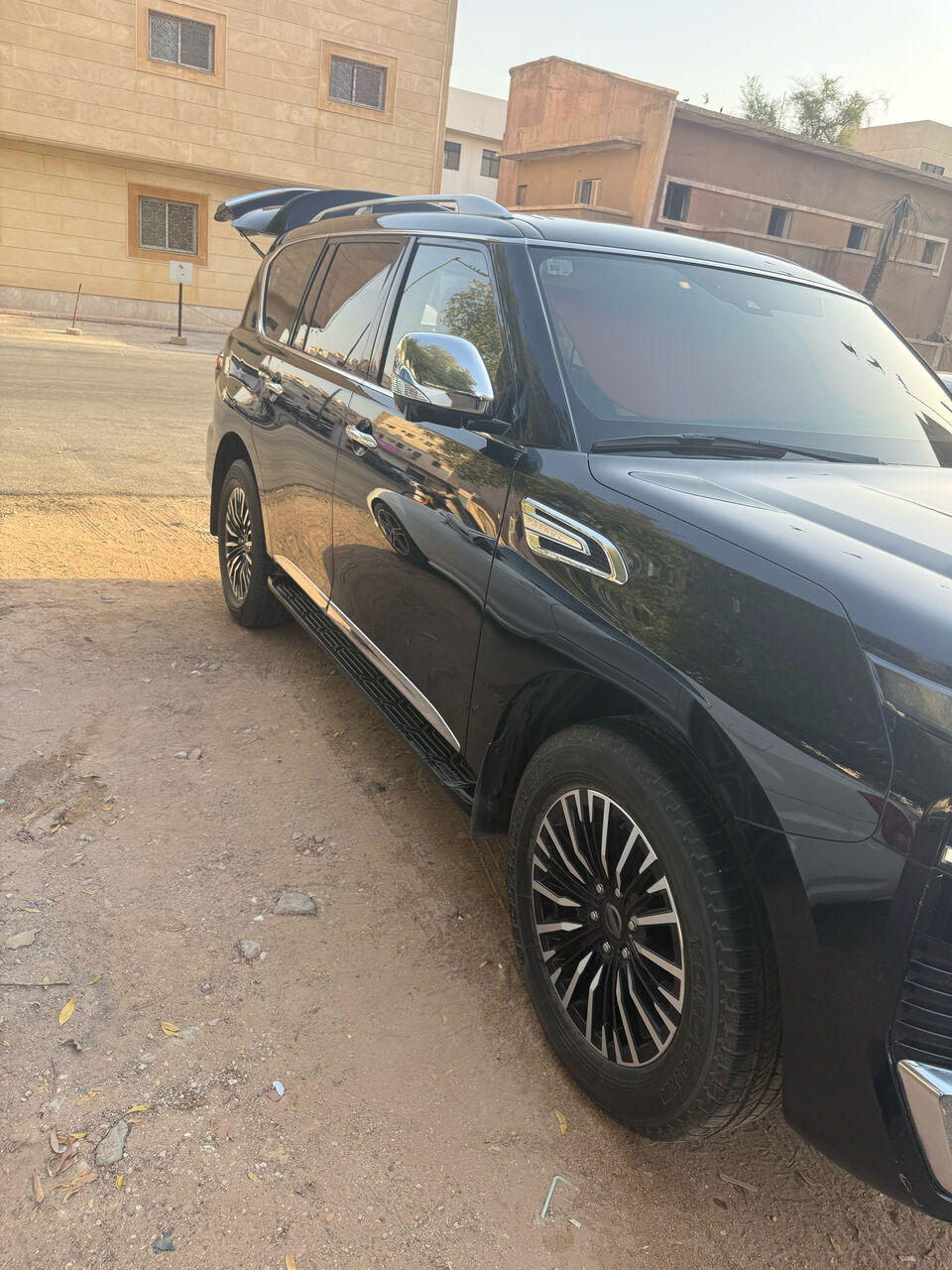 Riyadh, Vehicles, Cars & Trucks , SAR 180000,  Nissan Patrol,  2023,  Automatic,  102000 KM,   Platinium