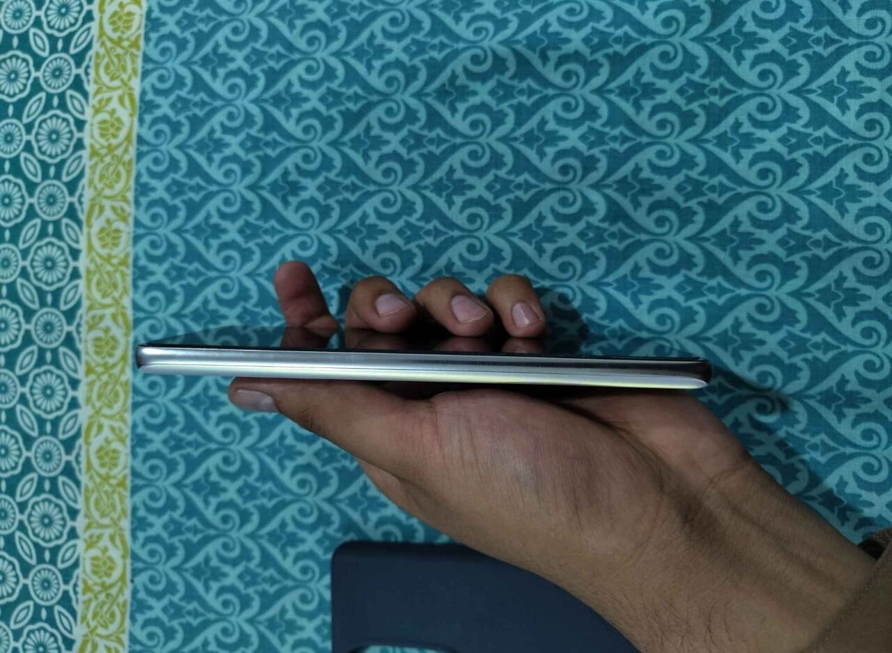Al Aziziyah, Mobile Phones, SAR 650,  Moto Edge 30 Pro 5G, 144Hz HDR 10+ Oled, 8k Video, 960fps Slowmotion, Dolby Stereo
