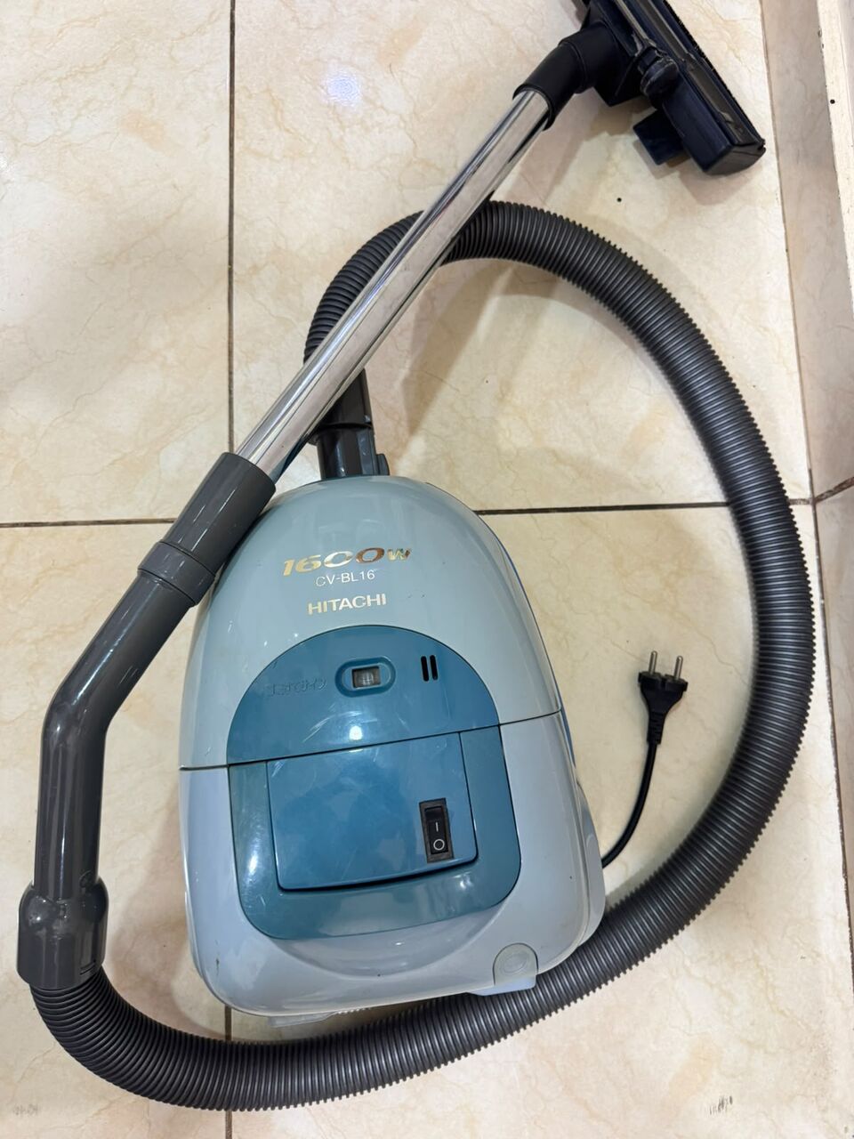 Manama, Appliances, BHD 25,  Hitachi CV-BM16