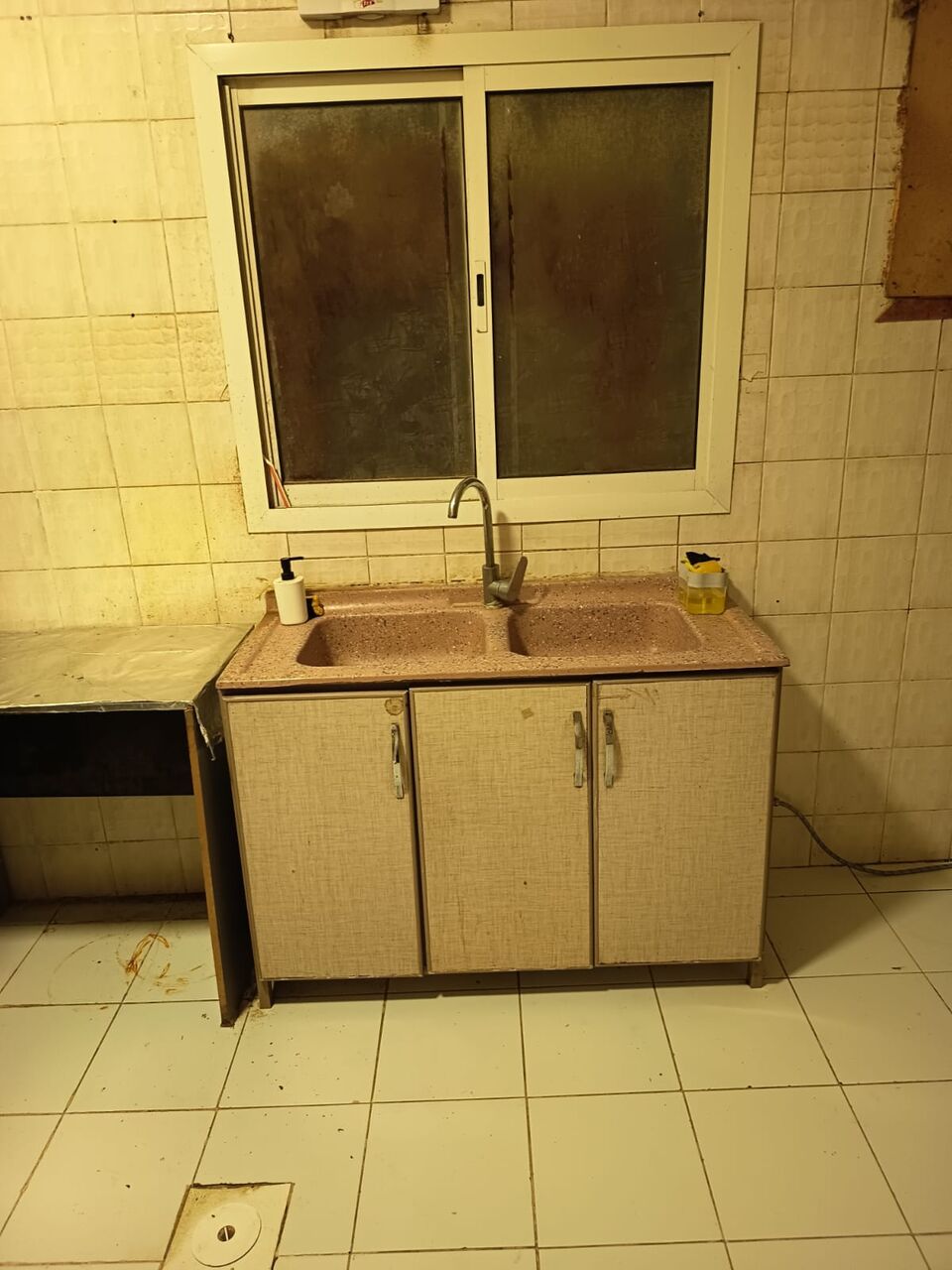 Riyadh, Rooms for Rent, SAR 1400/month,  12 Sq. Meter,  Single Room For Batchlor