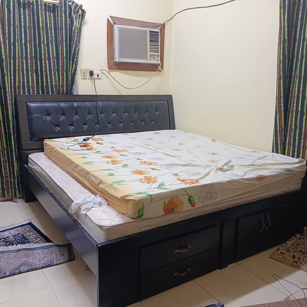 Jubail Industrial City, Furniture, SAR 1000,  Bed And Cupboard For Sale