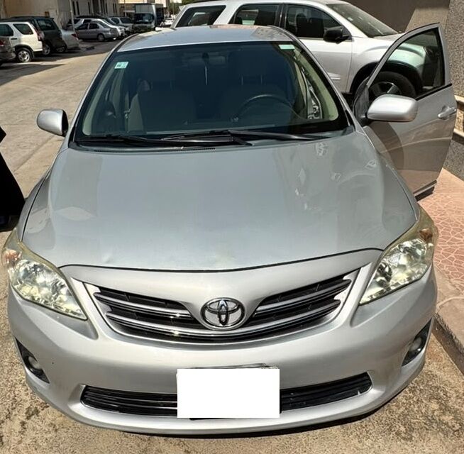 Riyadh, Vehicles, Cars & Trucks , SAR 25000,  Toyota Corolla,  2012,  Automatic,  242000 KM,    XLI 1.6 | Silver | Single Owner