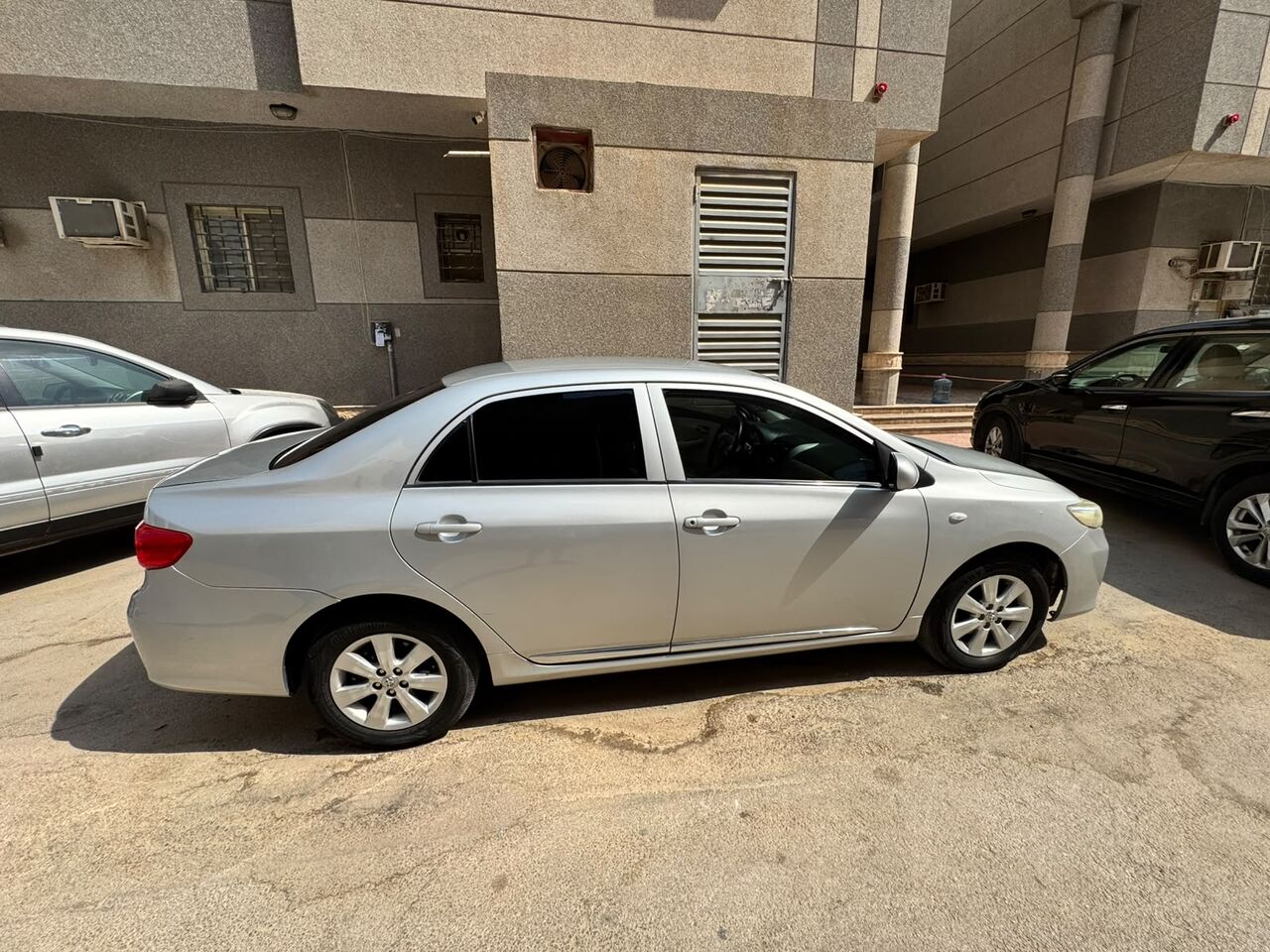 Riyadh, Vehicles, Cars & Trucks , SAR 25000,  Toyota Corolla,  2012,  Automatic,  242000 KM,    XLI 1.6 | Silver | Single Owner