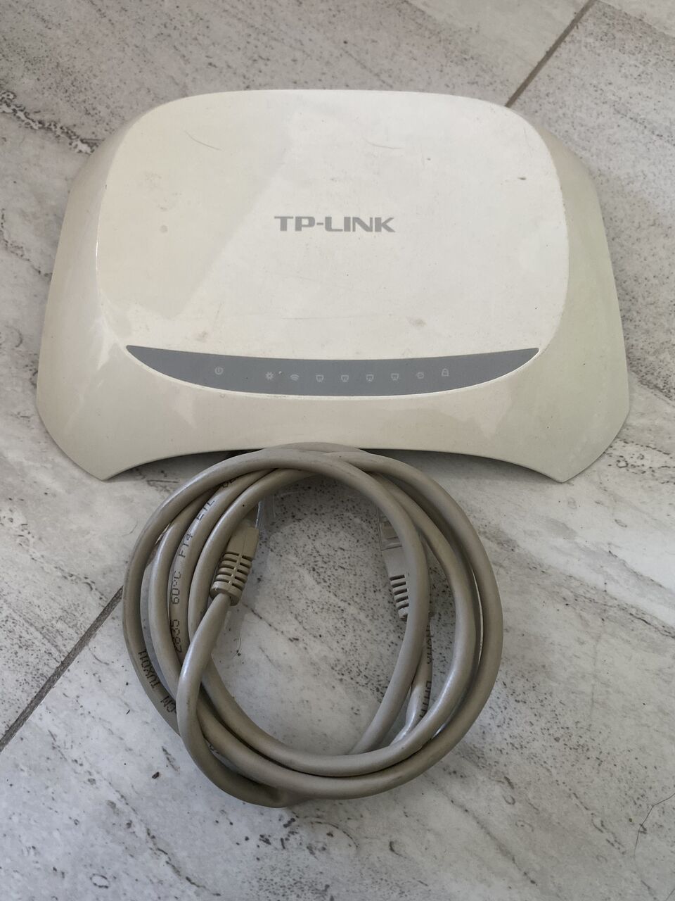 Tubli, Tablet Computers, BHD 5,  TP-Link TL-WR840N 300yMbps Wireless N Router, BD5