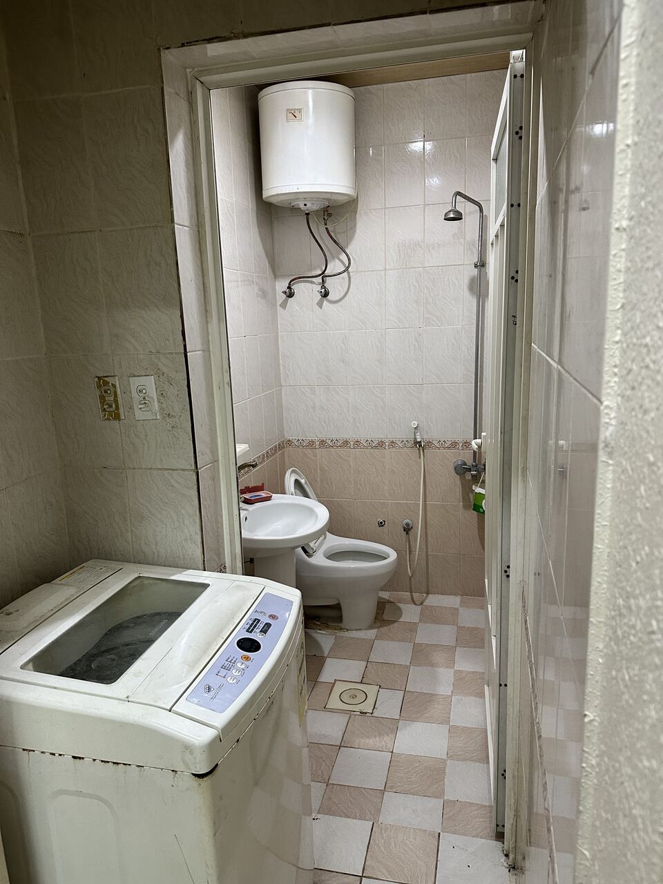 Dammam, Rooms for Rent, SAR 600/month,  Offering Room For Pakistani Executives (single Person)