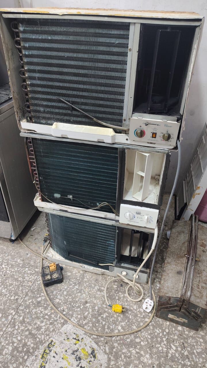 Jubail, Air Conditioners, SAR 850,  Window Ac 1.5 Ton Urgent Sale Very Good Condition