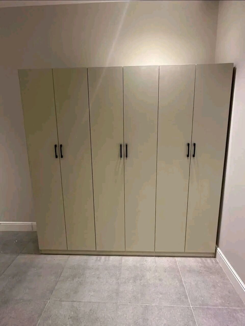 Jeddah, Furniture, SAR 1,  New Durable Wardrobe Available At Affordable Price