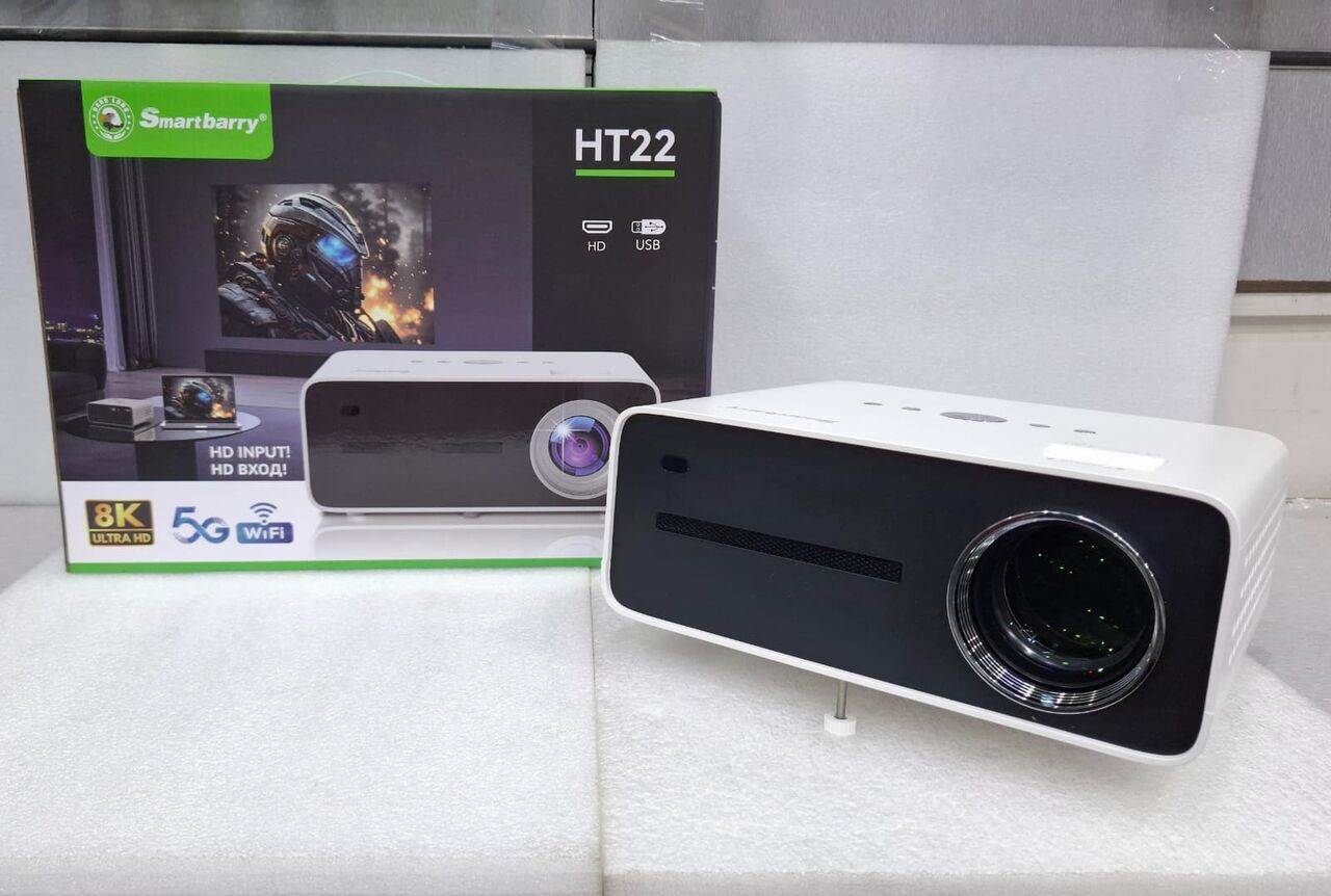 East Riffa, Computers, BHD 65,  Brand New SmartBarry 8K Smart Android Projector BoxPack Android & Mobile Screen Sharing