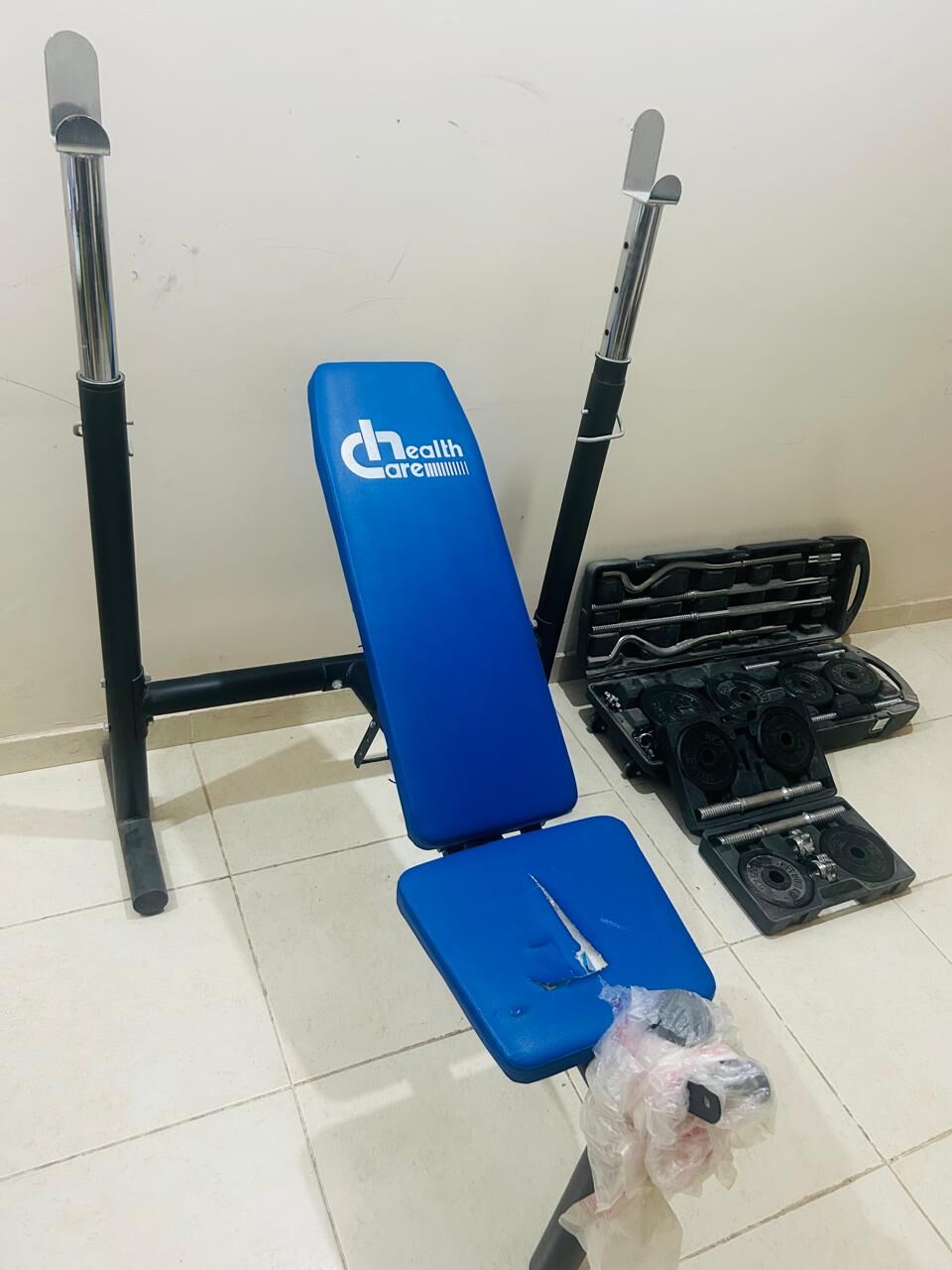 Riyadh, Sporting Goods, SAR 500,  Complete Home Gym: Adjustable Health Care Bench + 65KG Weights & Barbell Sets