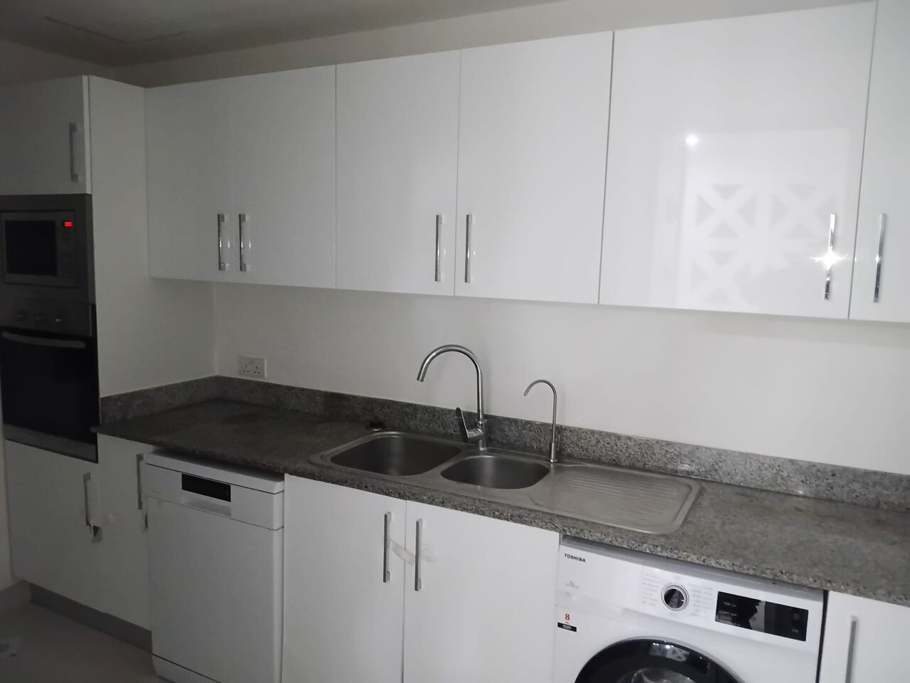 Sanabis, Apartments, Flats, Houses & Villas, BHD 500/month,  2 BR,  Pet Friendly Fully Furnished 2 Bedroom Apartment