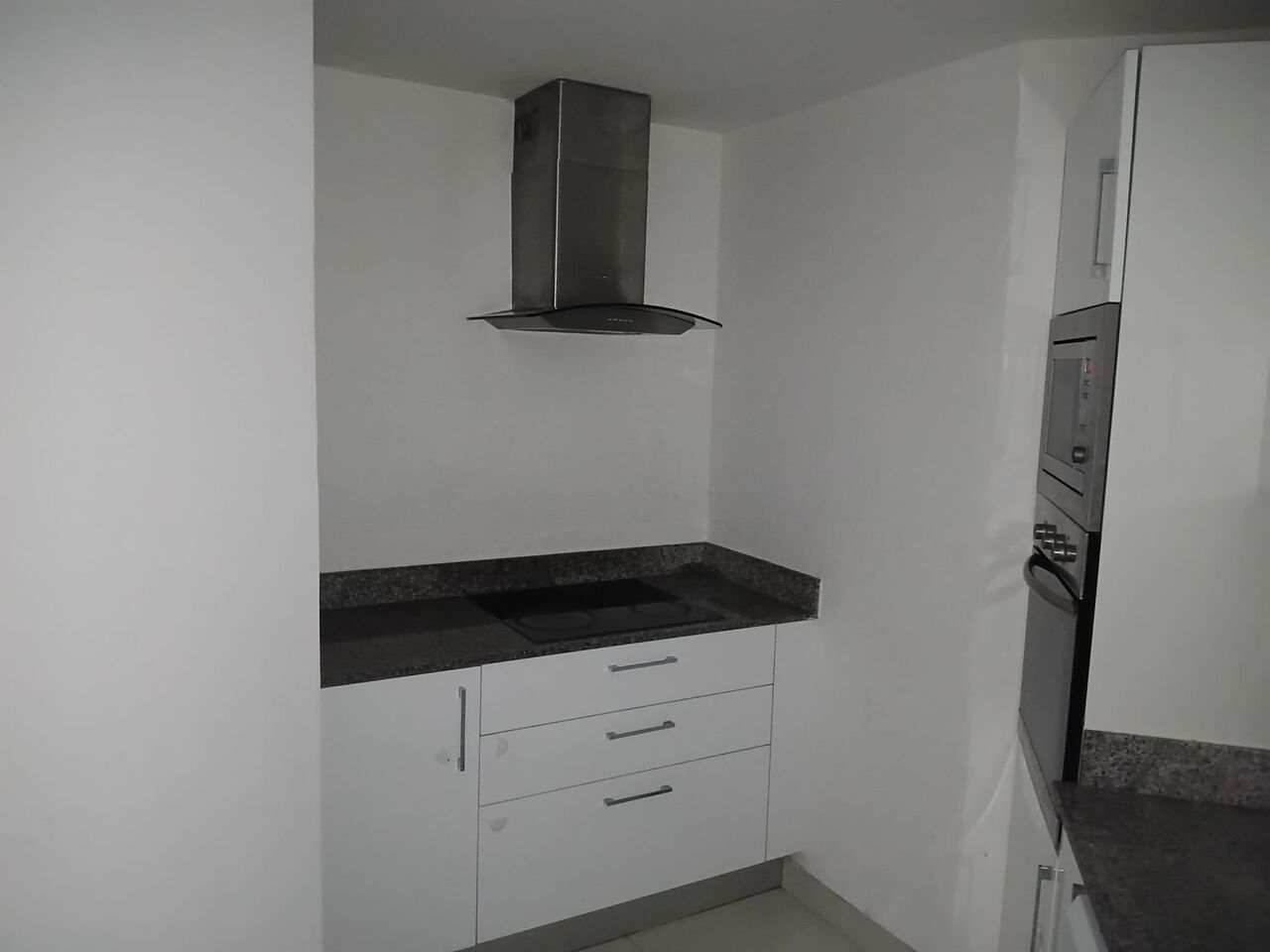 Sanabis, Apartments, Flats, Houses & Villas, BHD 500/month,  2 BR,  Pet Friendly Fully Furnished 2 Bedroom Apartment