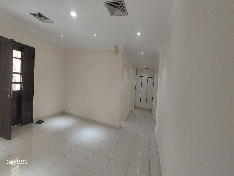 Barbar, Apartments, Flats, Houses & Villas, BHD 700/month,  350 Sq. Meter,  Contemporary Style Luxurious 4 Bedrooms Semi Furnished Spacious Villa, Close To British