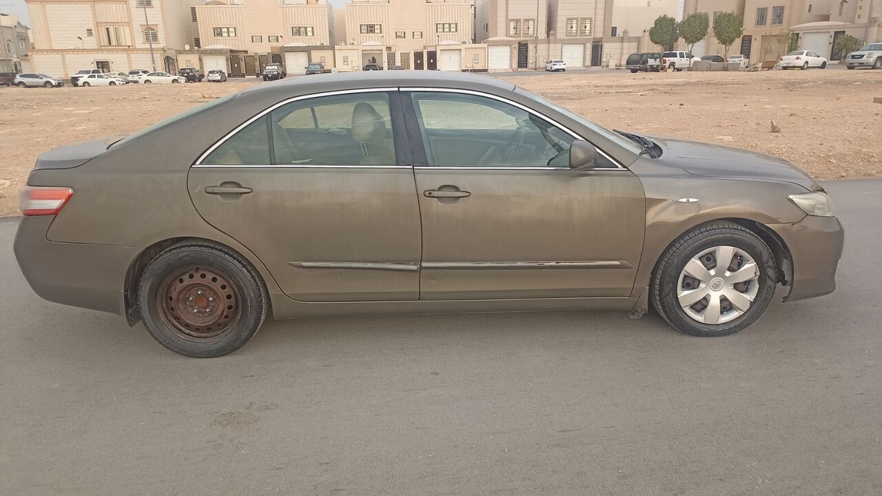 Riyadh, Vehicles, Cars & Trucks , SAR 22000,  Toyota Camry GL,  2010,  Automatic,  610000 KM,  Toyota Camry   V4 Low Fuel Consumption Vehicle Is In Excellent Condition