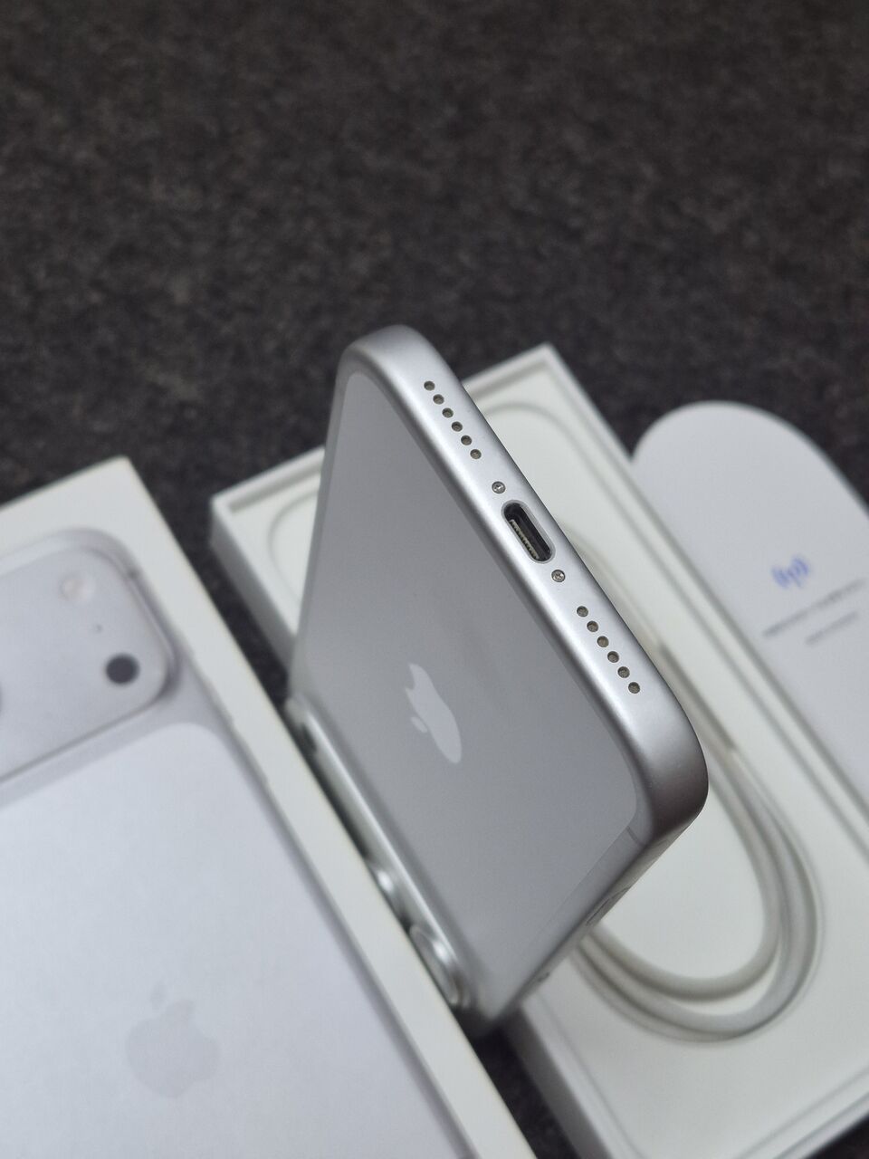 Al Rahmaniyah, Mobile Phones, SAR 4500,  IPhone 17 Pro Max 256gb Silver